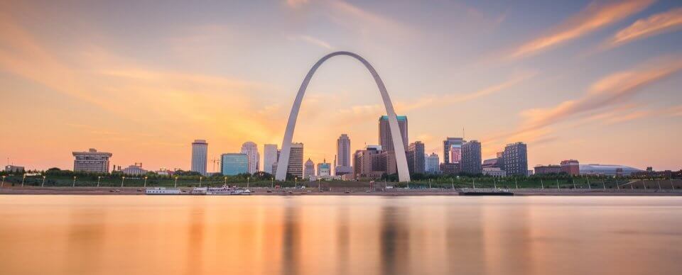 A Panoramic view of a city in Missouri to illustrate the Missouri car insurance requirements.